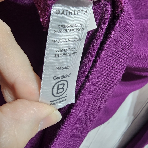 Athleta Women's Purple Mindset Tulip Hem Knit Sweatshirt Long Sleeve Size XSP. - Picture 5 of 7
